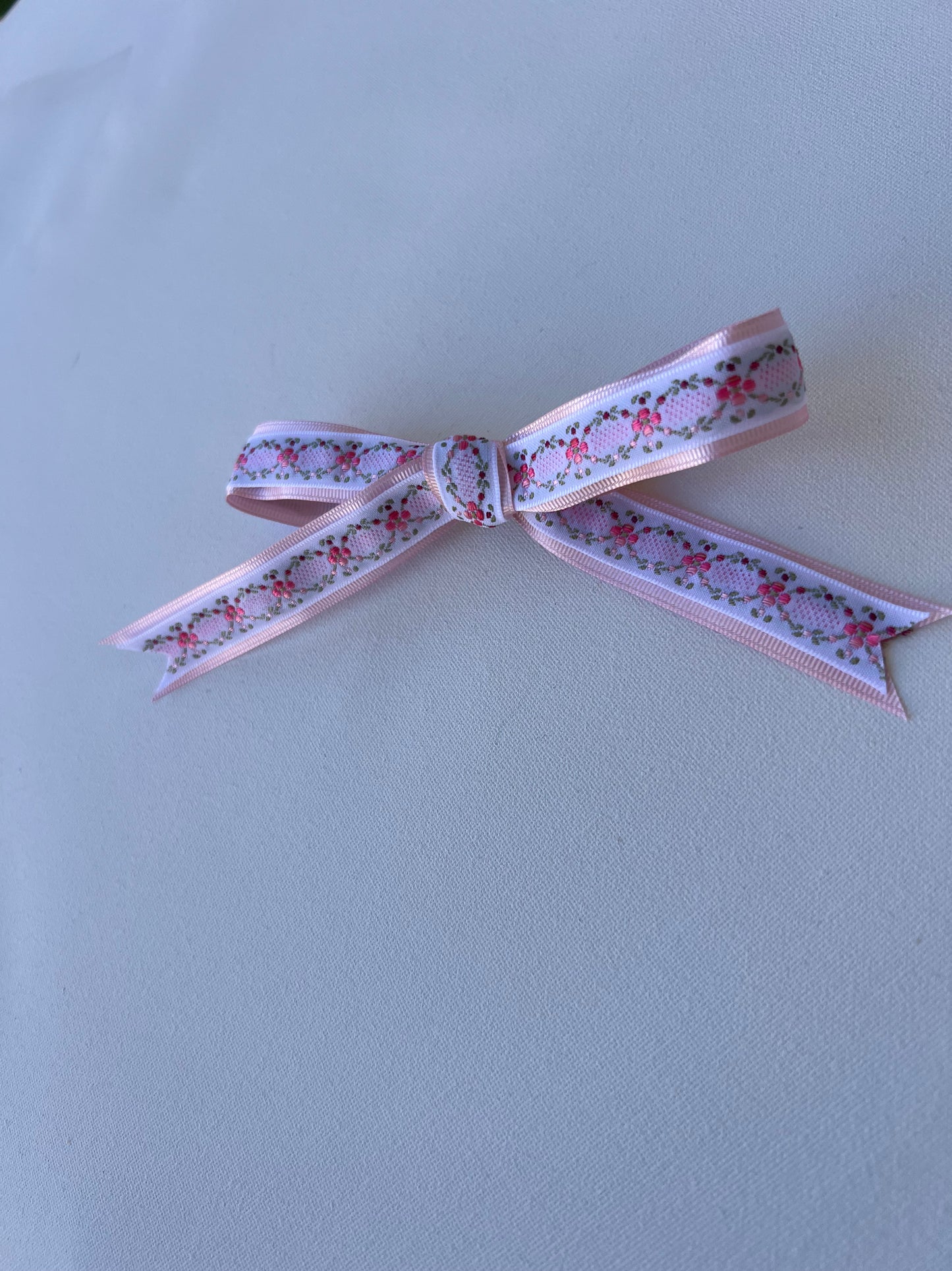 Honey honey (small) - soft pink